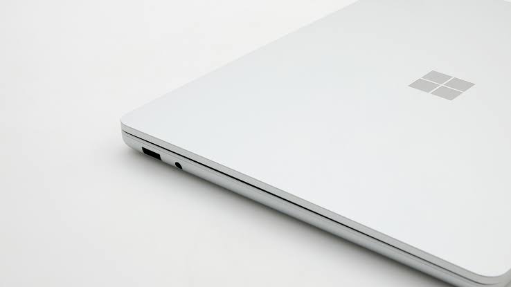 Microsoft Surface 13 (Model:2095) (Platinum)